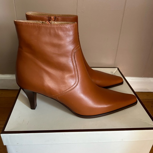 NEW - COACH - ALEXIS BABY CALF BOOTS - TAN/BROWN - SIZE: 8 - Picture 1 of 13